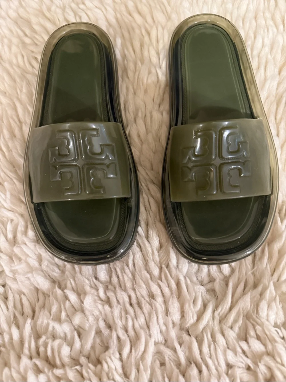 Tory Burch Olive Translucent Logo Slide Sandals - 5 medium